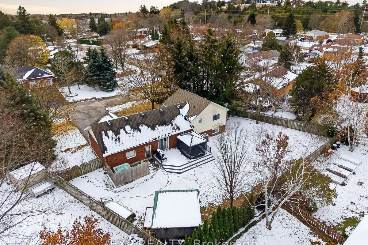 18 Elm Avenue, ON K0K 1C0