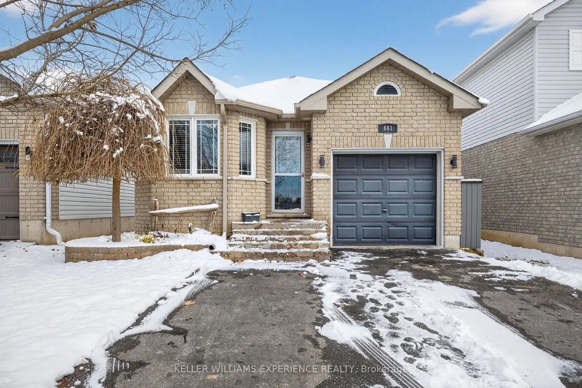 661 CLANCY Crescent, ON K9K 2S3