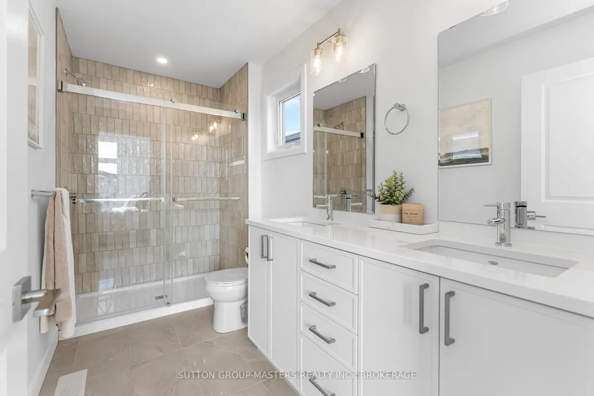 204 Superior Drive, ON K7N 0E8