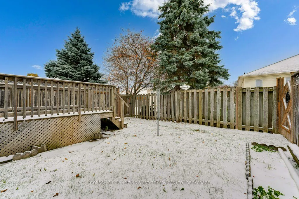 726 Millwood Drive, ON K7M 8Z2