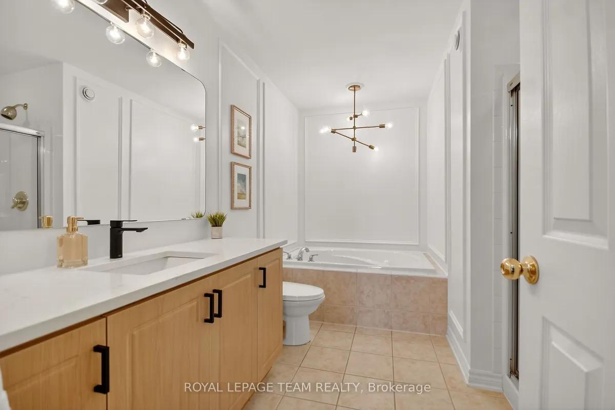 293 Waymark Crescent, ON K2M 0A5