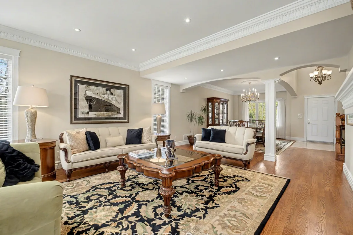 685 Beach Boulevard, ON L8H 6Y5