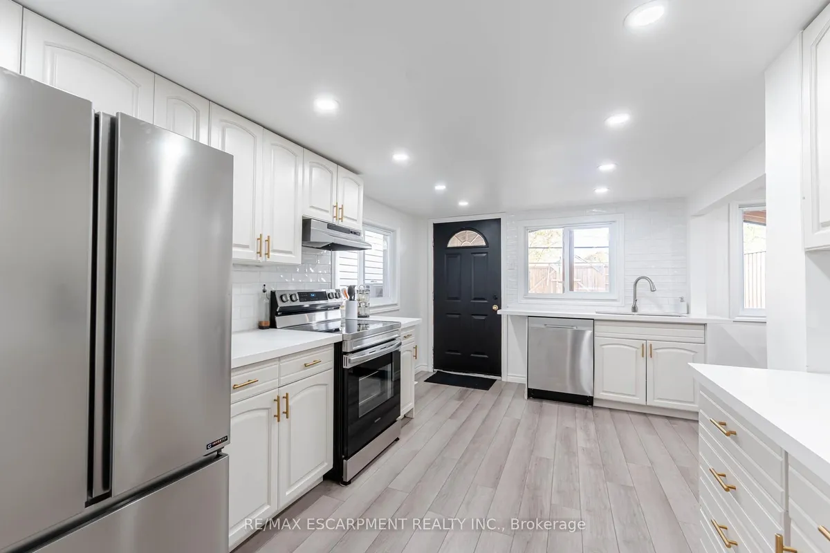 284 Paling Avenue, ON L8H 5J9