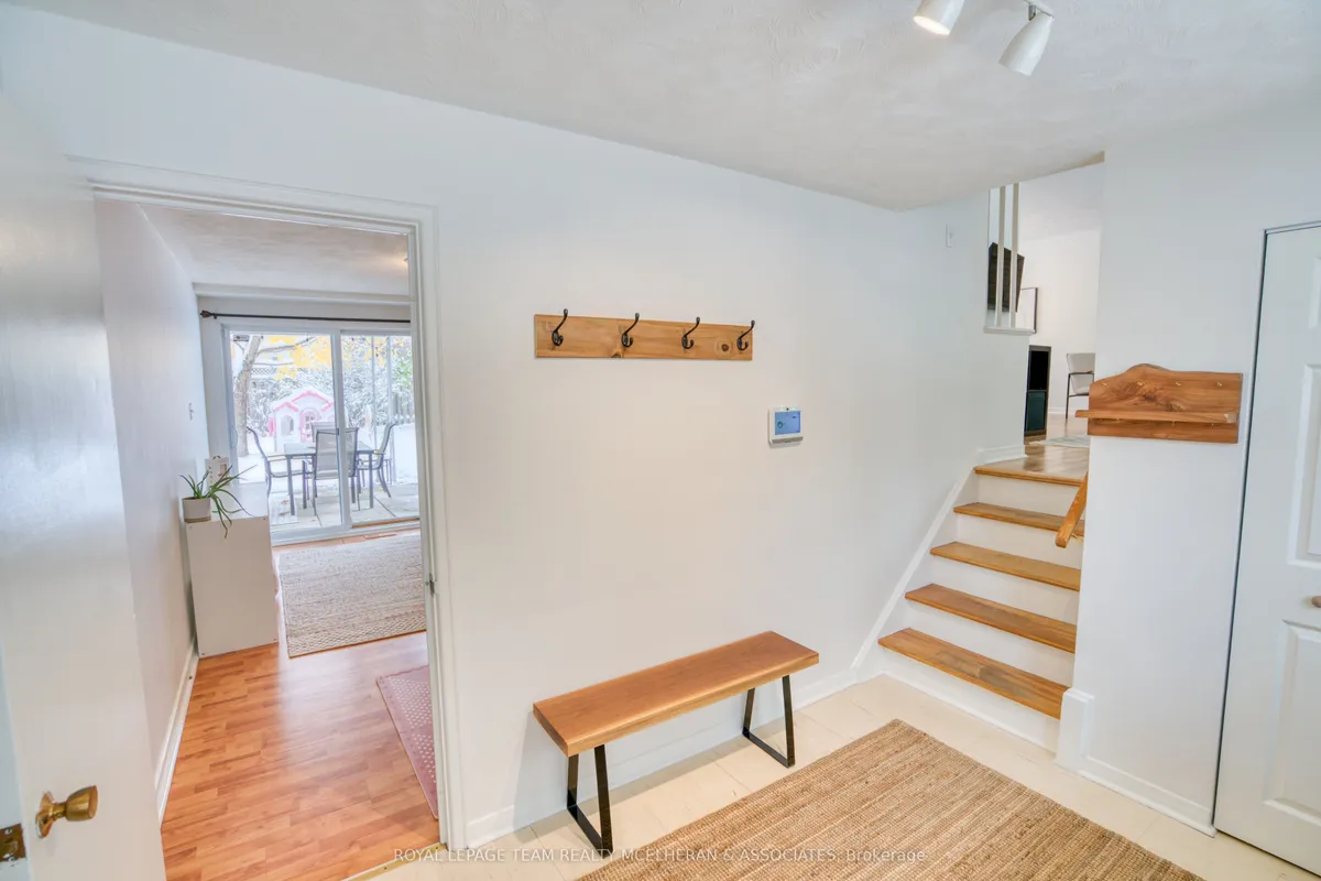 2550 Iris Street, ON K2C 1E1