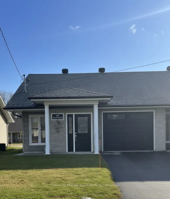 105 Third Street, ON P2B 3E1