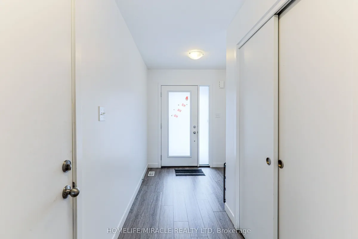 105 Pony Way, ON N2R 0R8