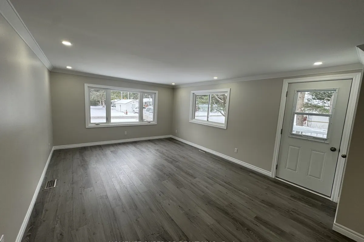 10 Belmont Street, ON K0L 1Z0