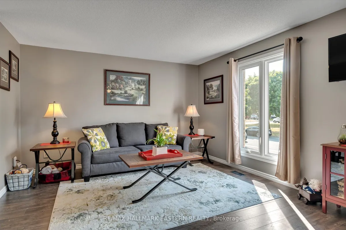 2574 Foxmeadow Road, ON K9L 1X2