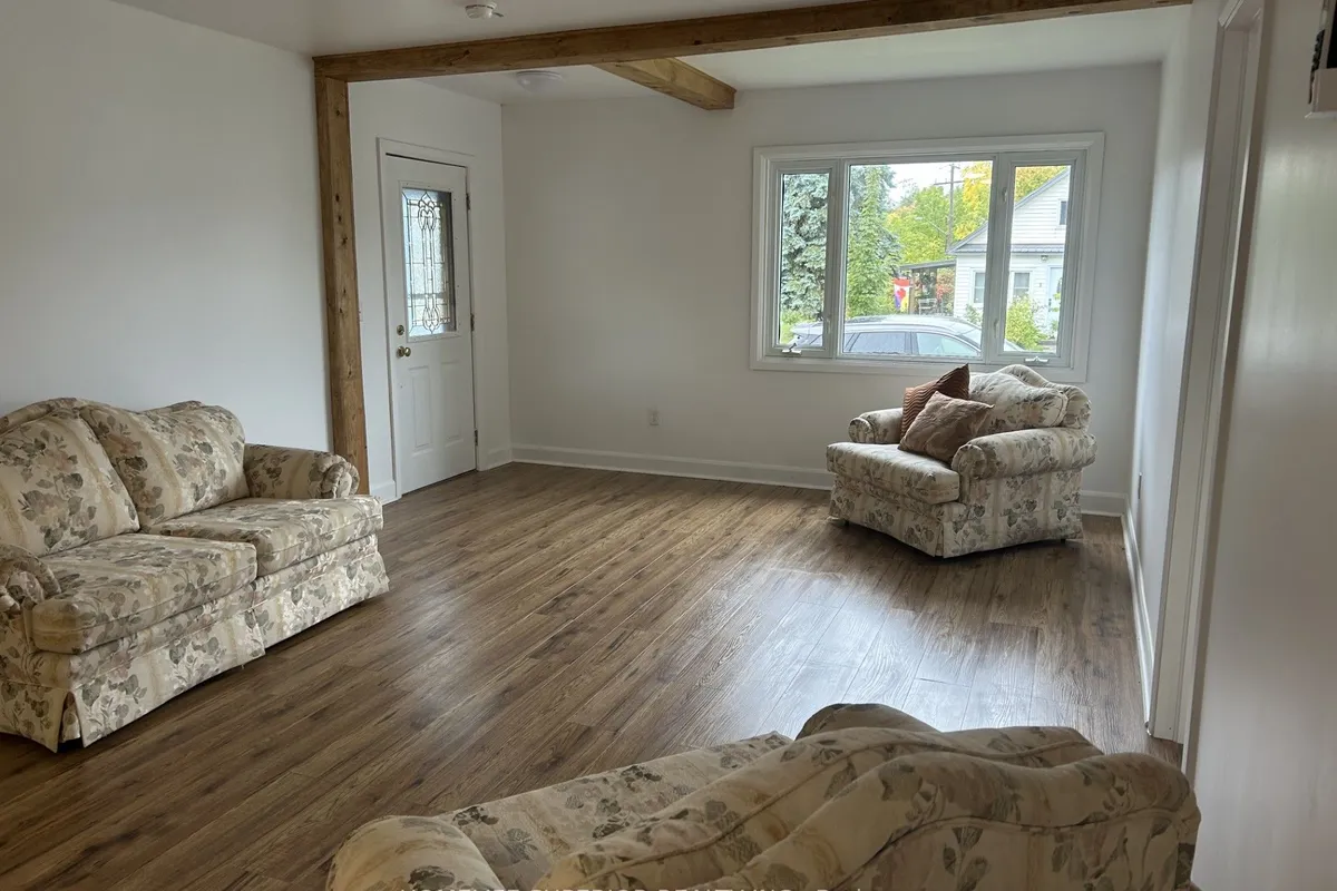 10 Main Street, ON K0K 2M0