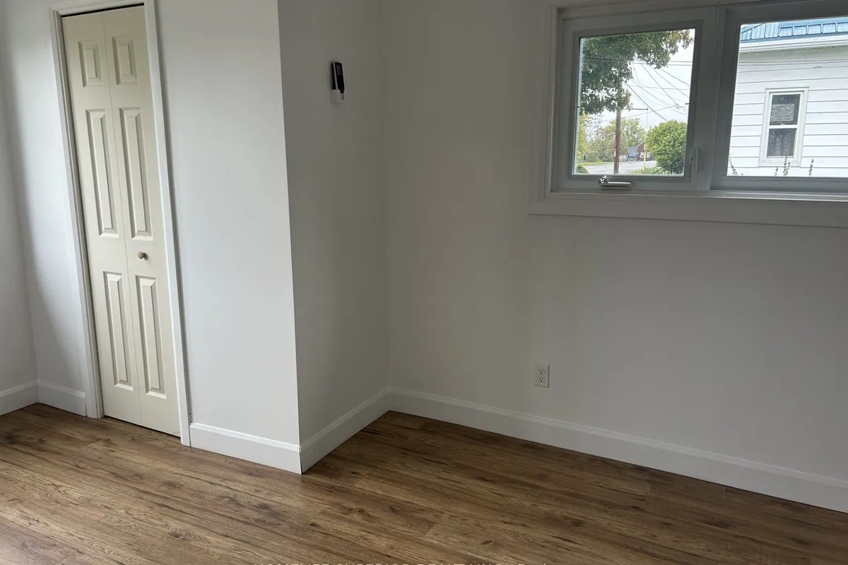 10 Main Street, ON K0K 2M0