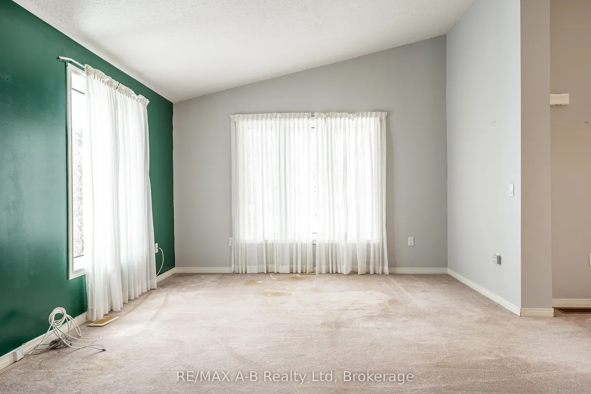 30 Ann Street, ON N4X 1C8