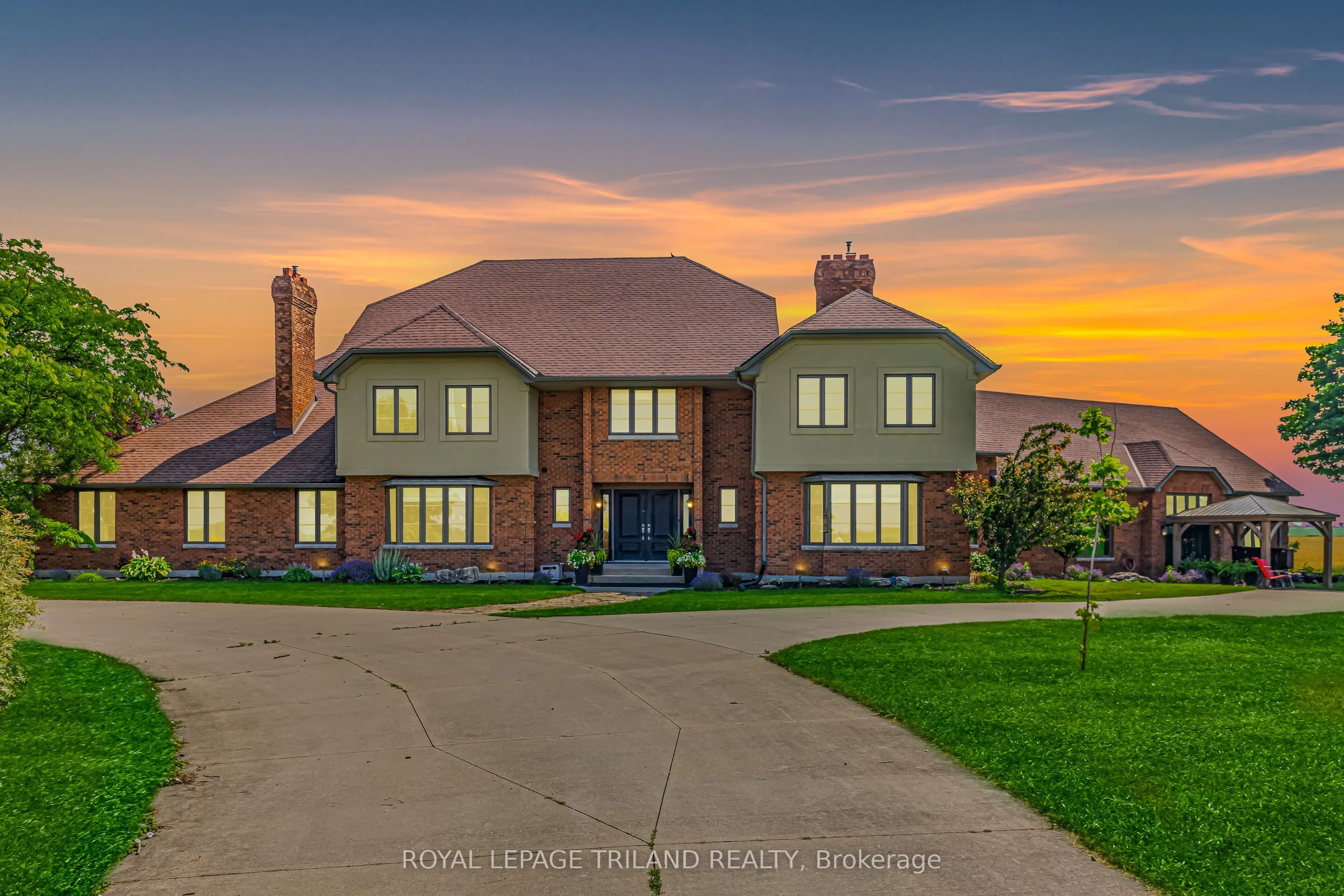 29830 Centre Road, ON N7G 3H7