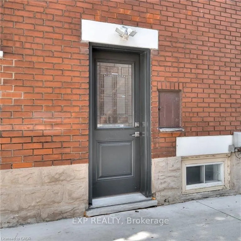 50 Walnut Street, ON N2G 1P6