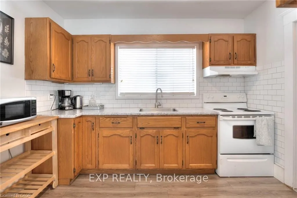 50 Walnut Street, ON N2G 1P6