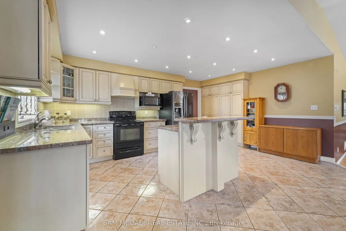 84 Maryland Drive, ON K9J 6X3