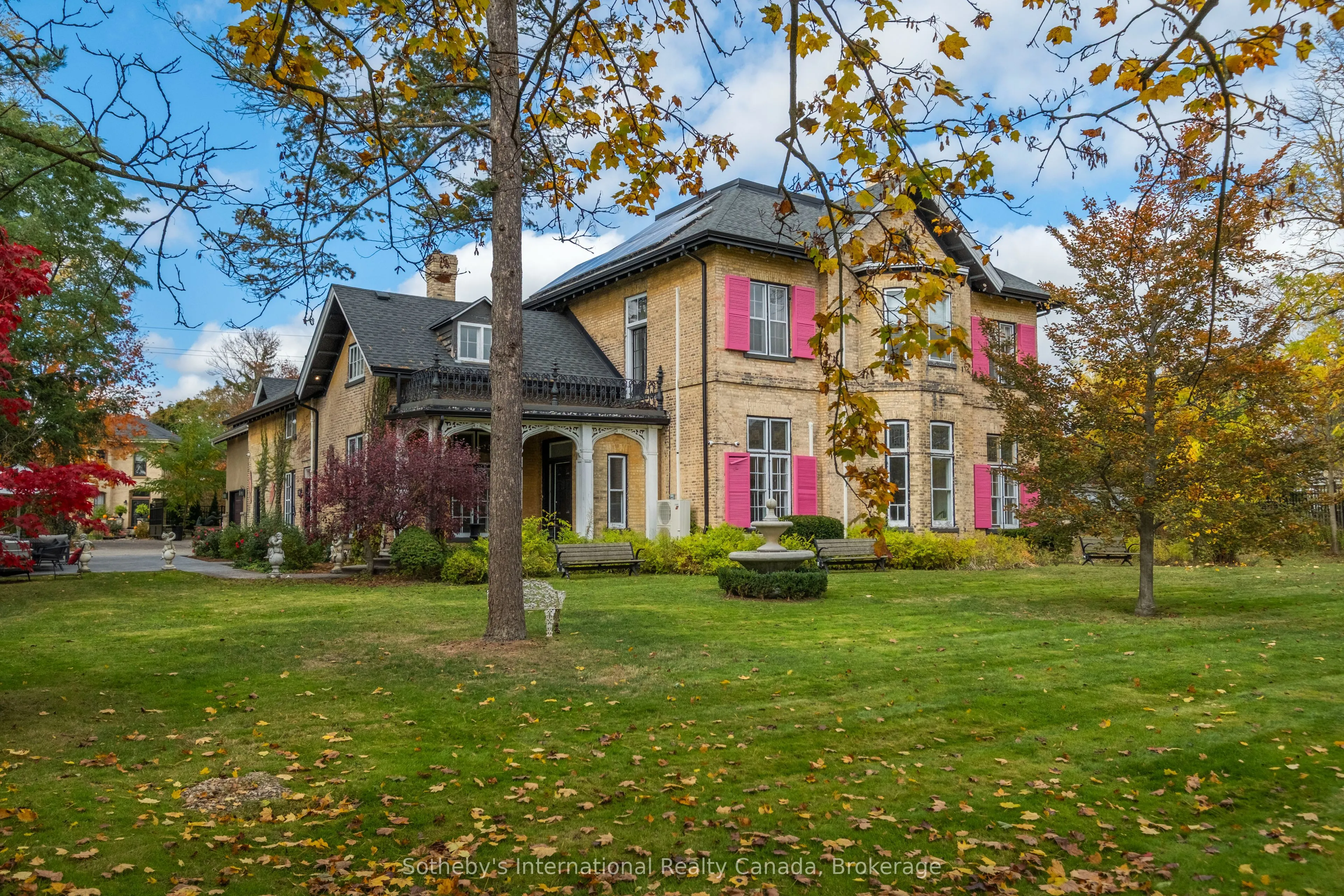 194 Grand River Street, ON N3L 2N3