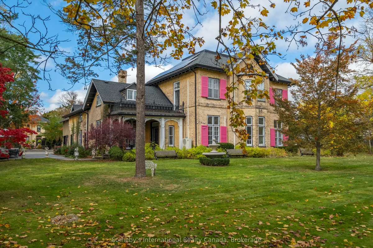 194 Grand River Street, ON N3L 2N3