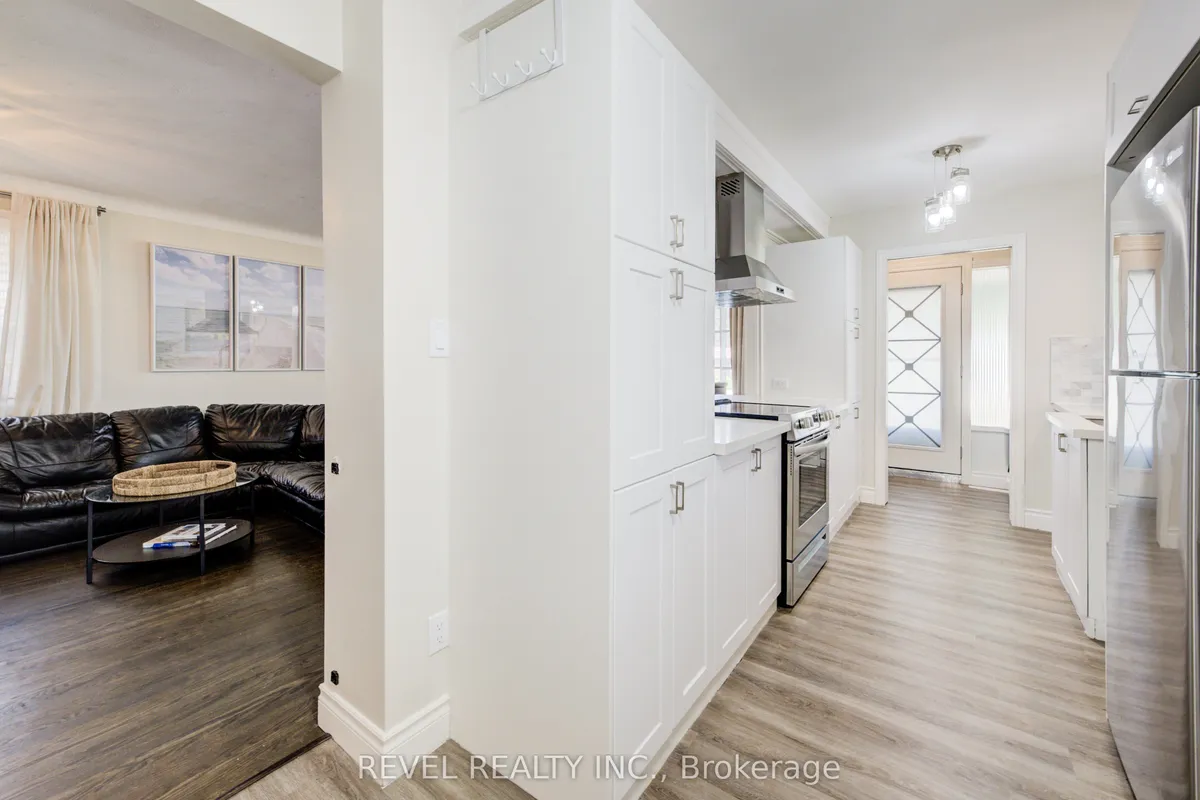 4 Jill Court, ON L2S 1A6