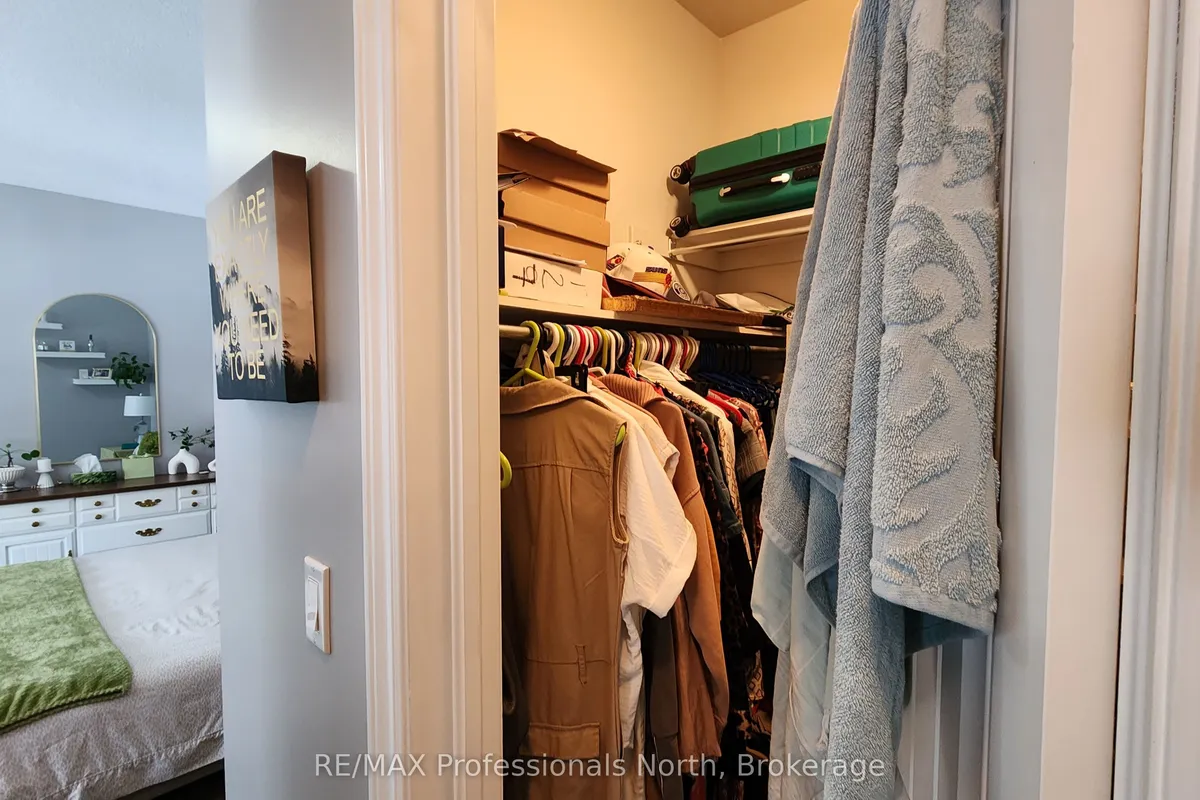 5 Greaves Avenue, ON P1H 1V2