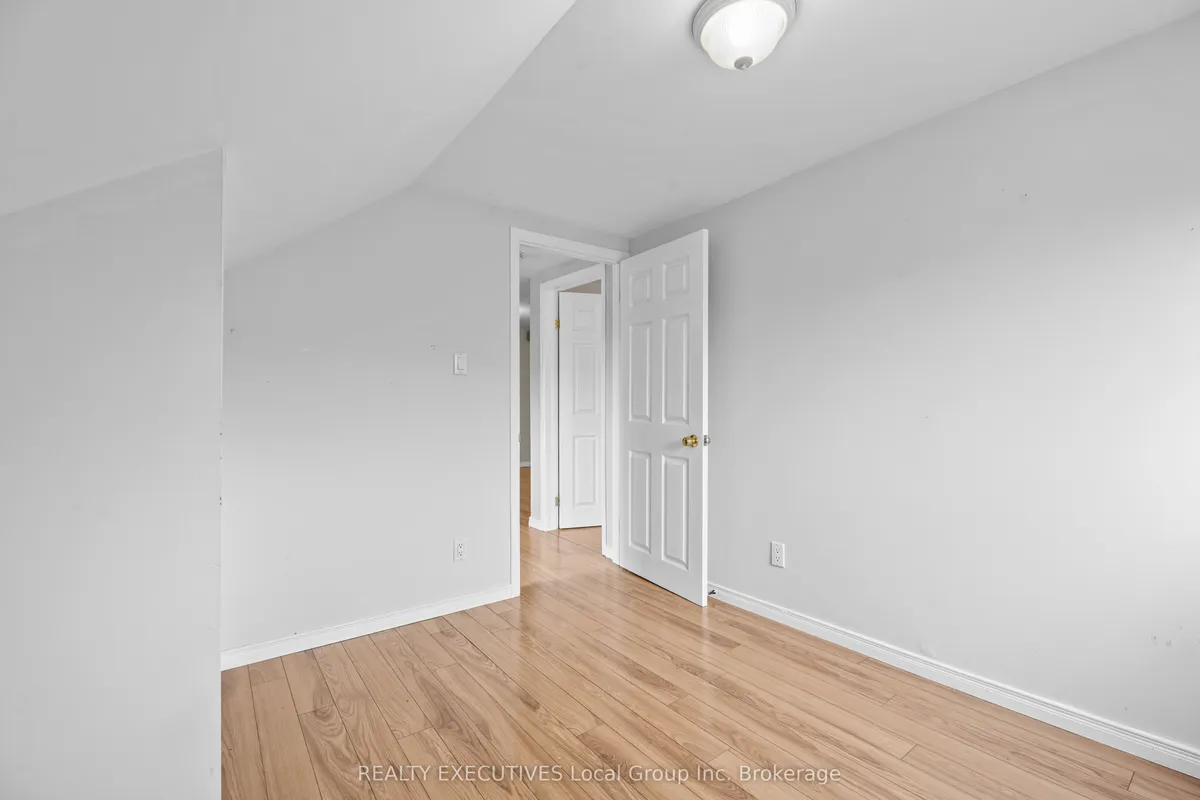 144 DUKE Street, ON P1B 1R3