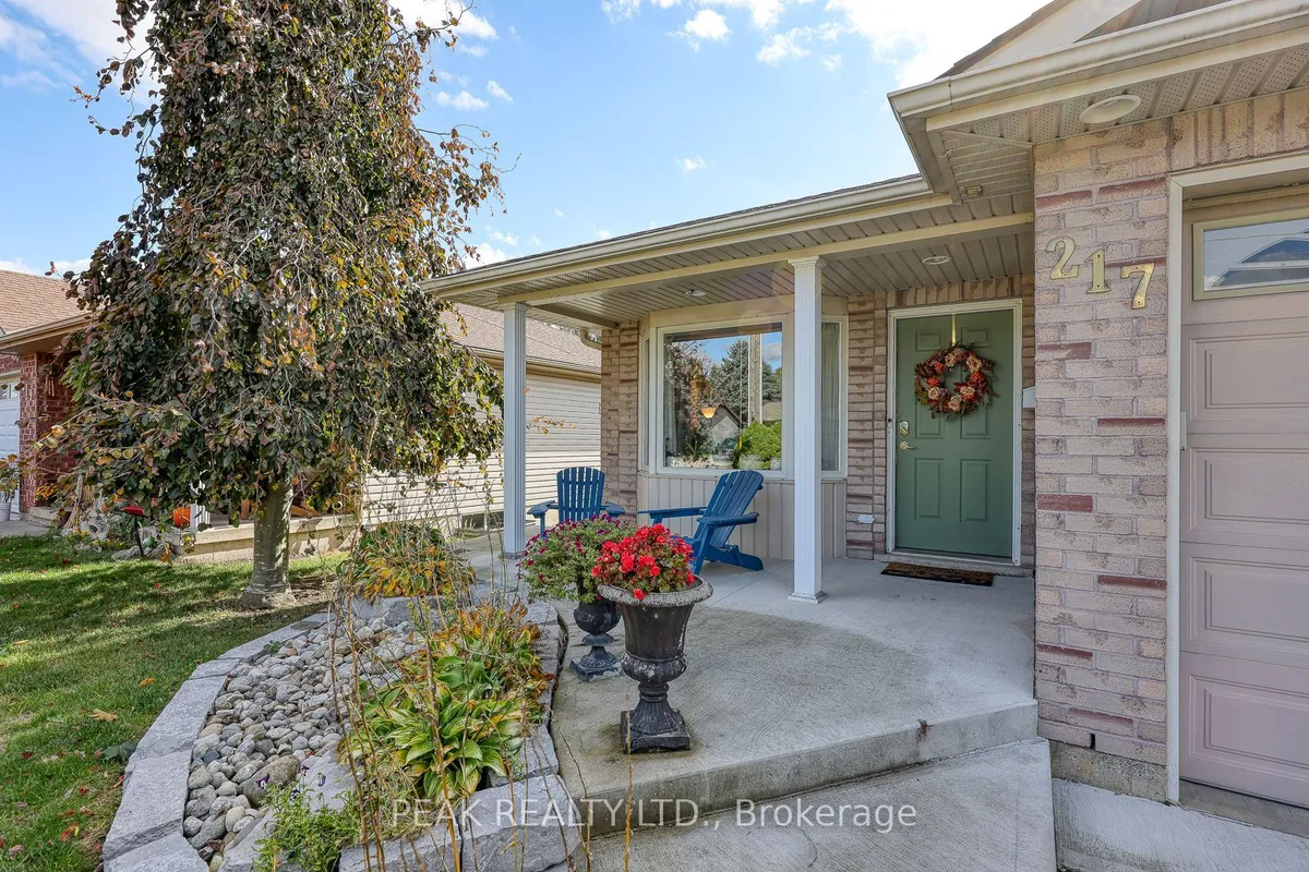 217 North Street, ON N4G 1B8