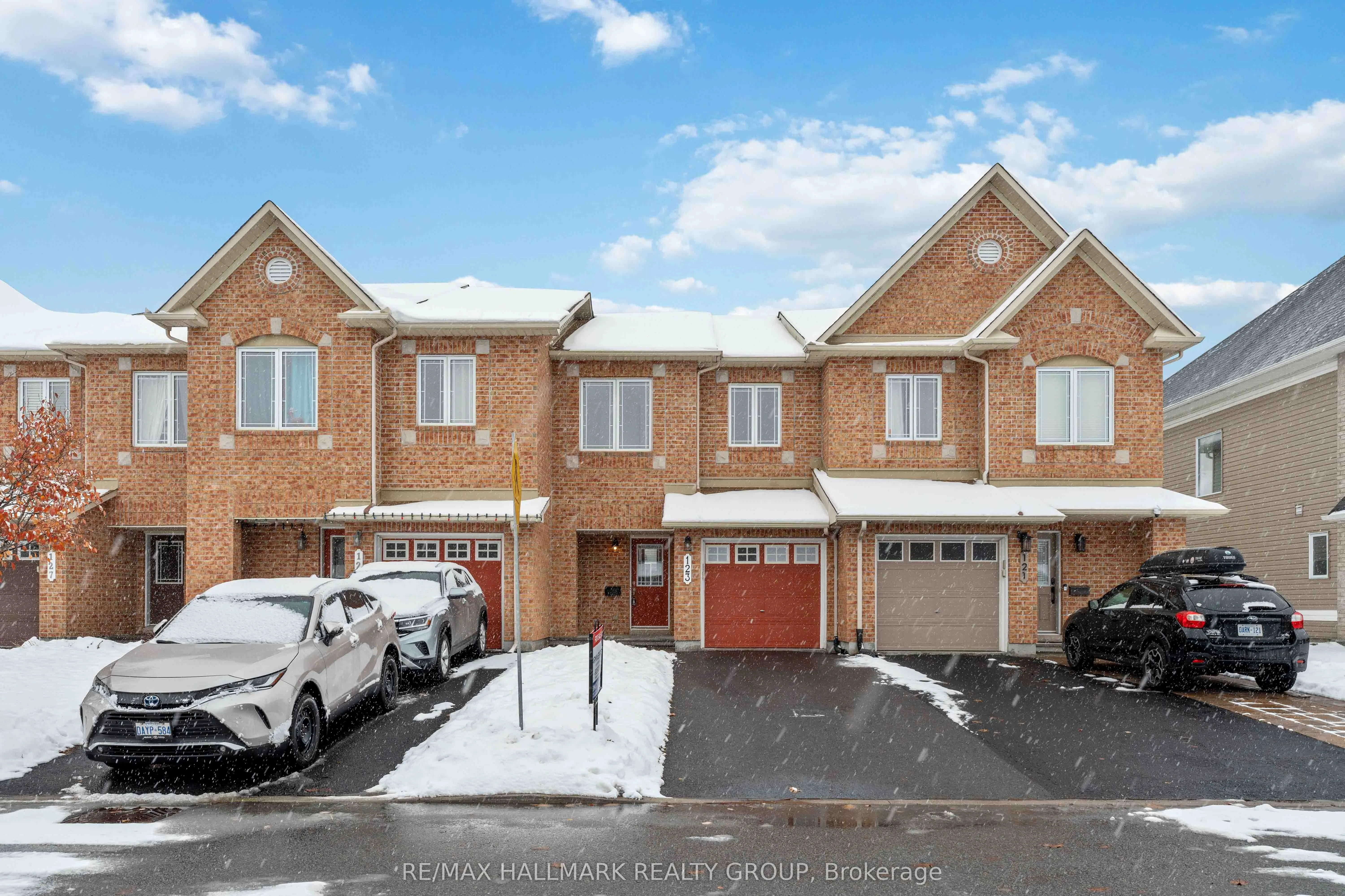 123 Silvermoon Crescent, ON K4A 0P5