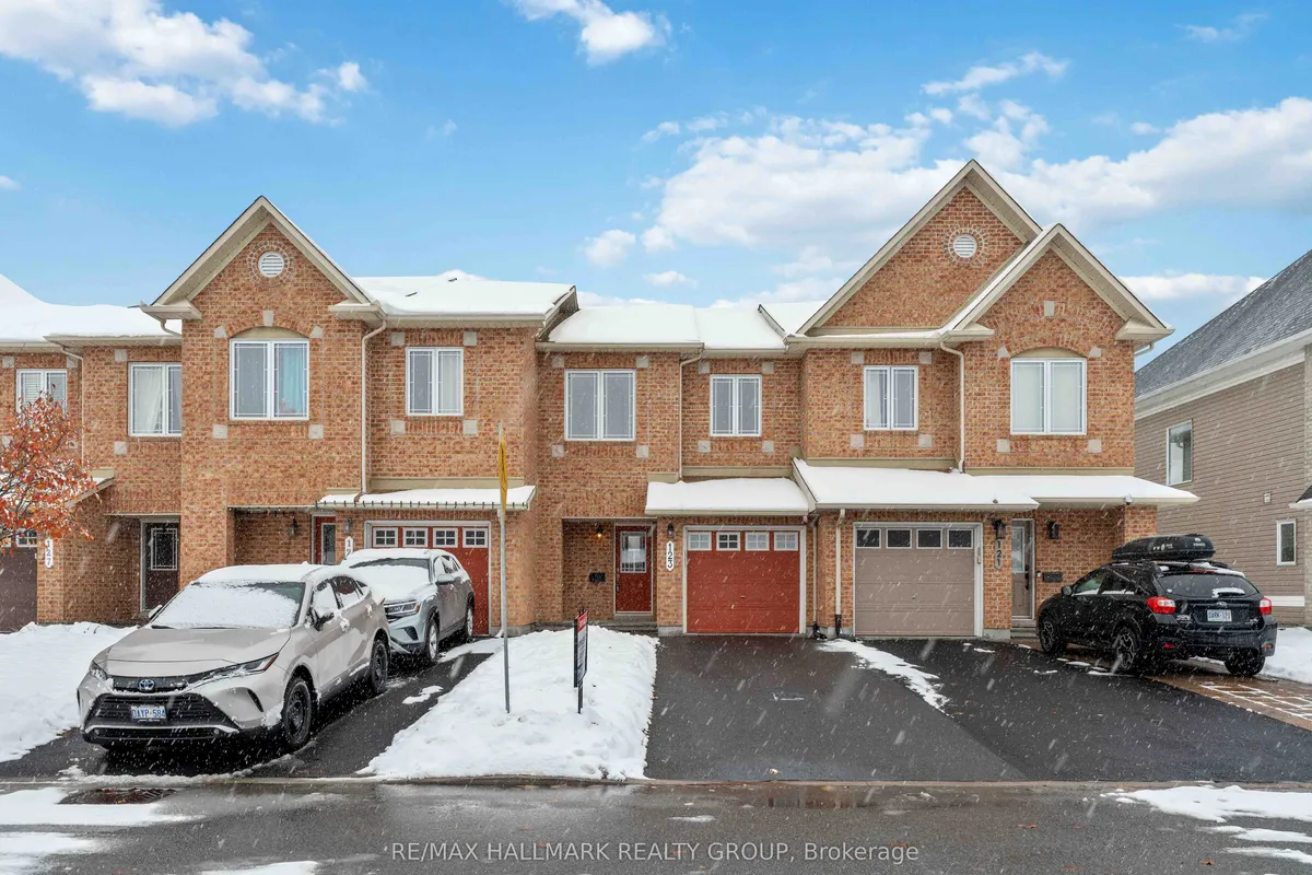 123 Silvermoon Crescent, ON K4A 0P5