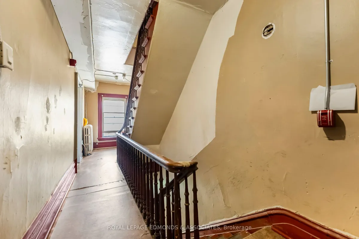 394 Pembroke Street, ON K8A 3K6