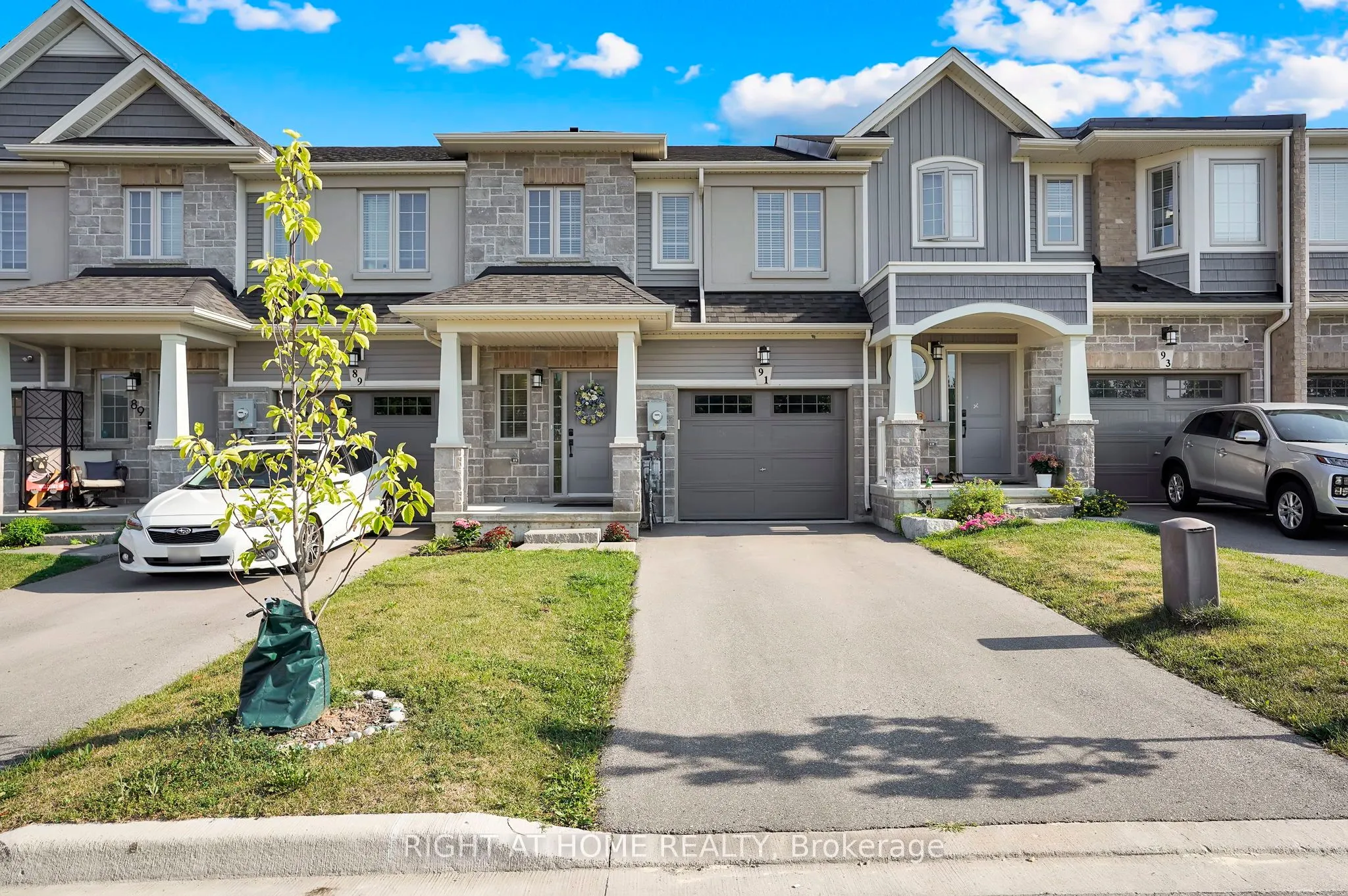 91 Beasley Grove, ON L9K 0J7