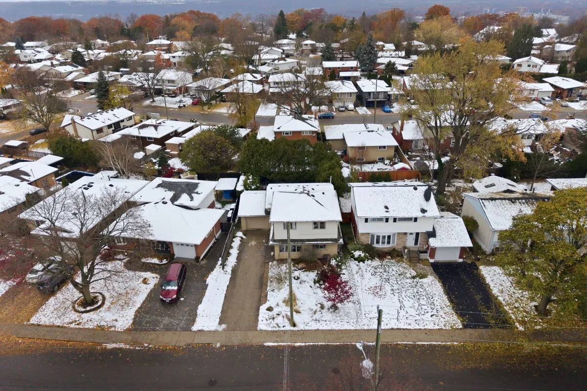 152 San Pedro Drive, ON L9C 2C8