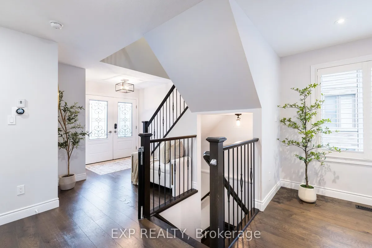 2180 YELLOWBIRCH Place, ON N6G 5C1