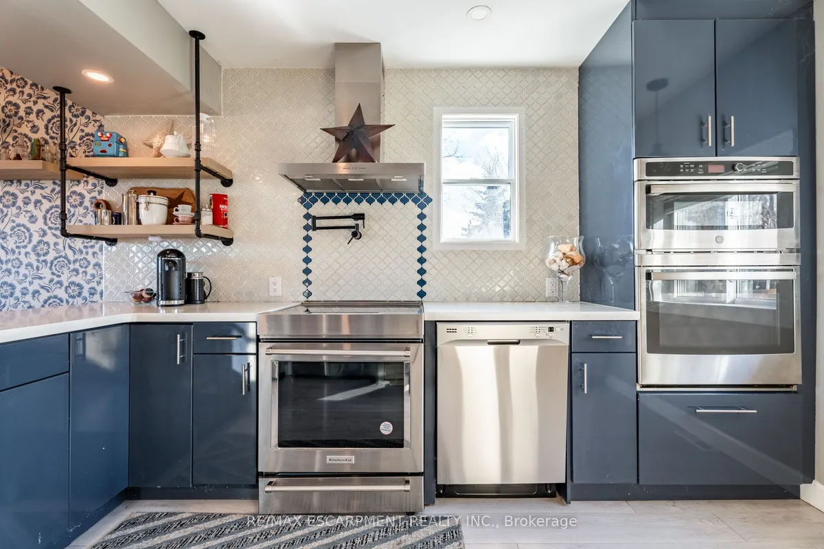 735 Beach Boulevard, ON L8H 6Y5