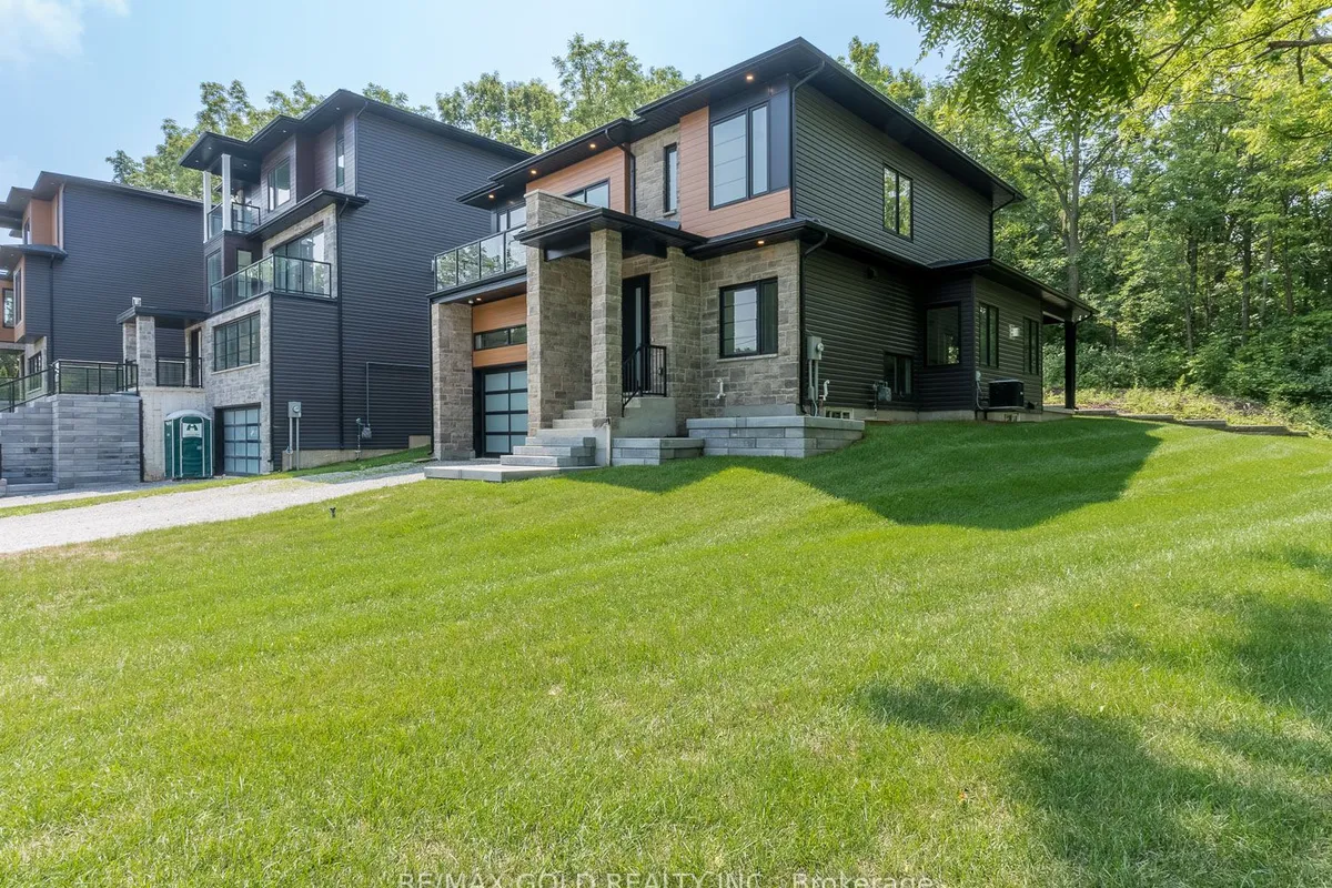 119 Welland Vale Road, ON L2S 3Y2