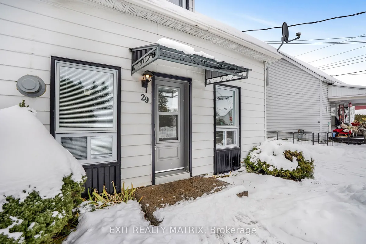 29 Peter Street, ON K0B 1K0