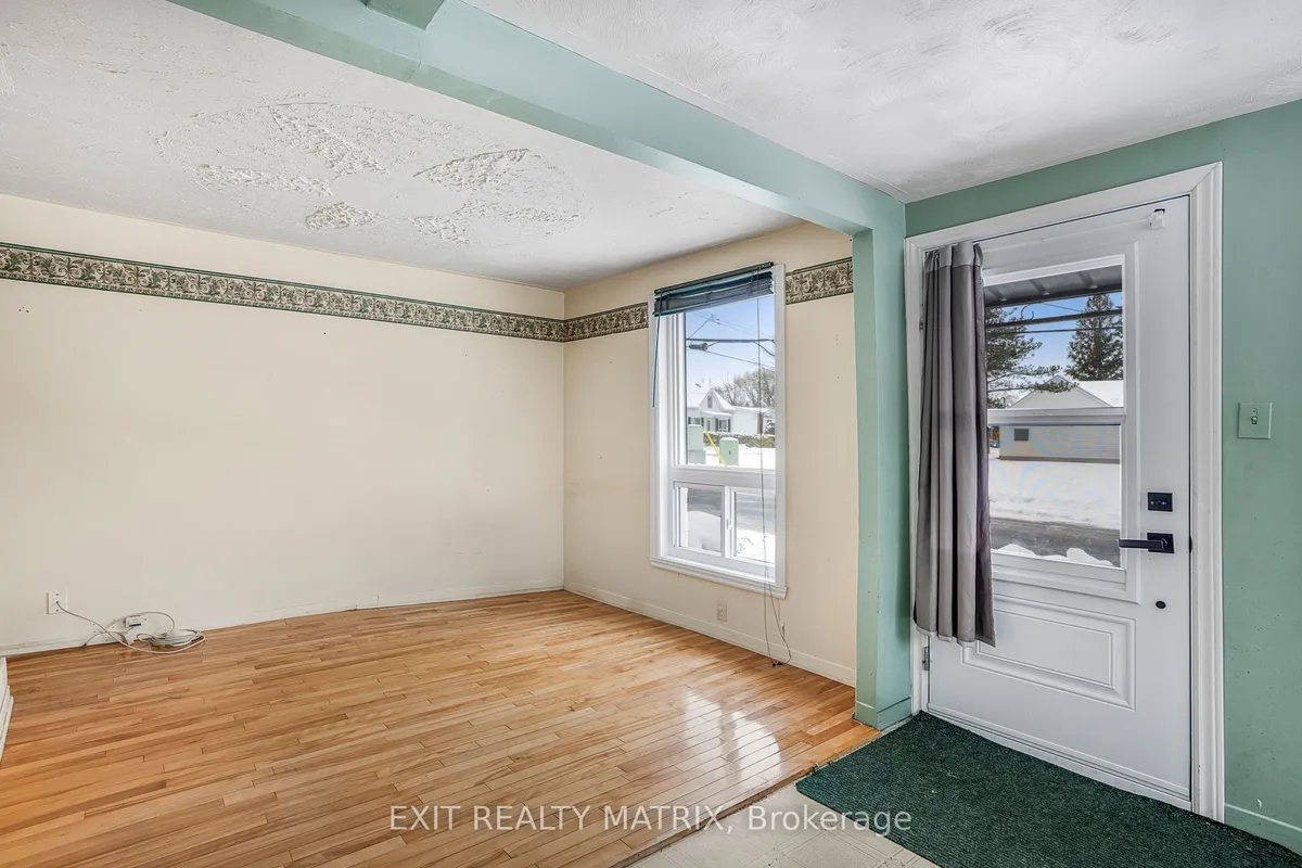 29 Peter Street, ON K0B 1K0