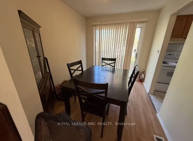 6542 Burwood Avenue, ON L2H 1Z7