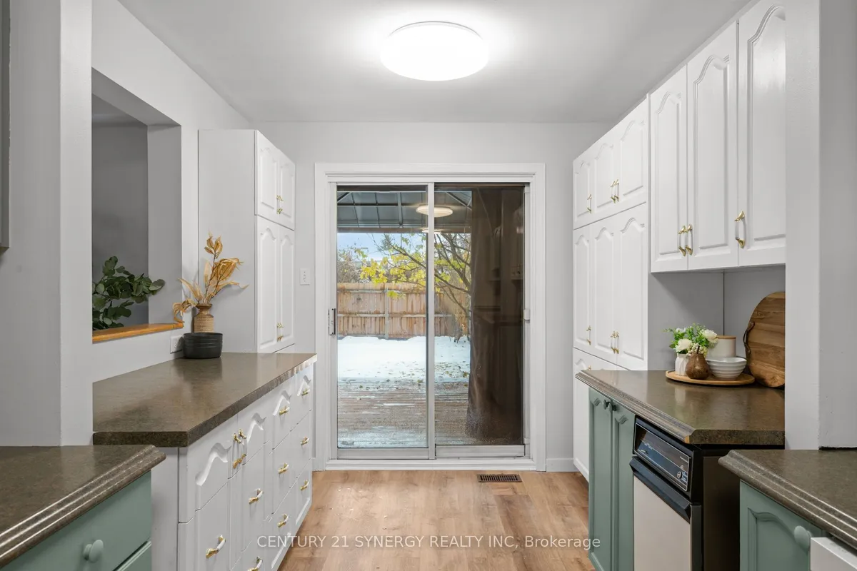 1 Hendrie Court, ON K2L 4A4