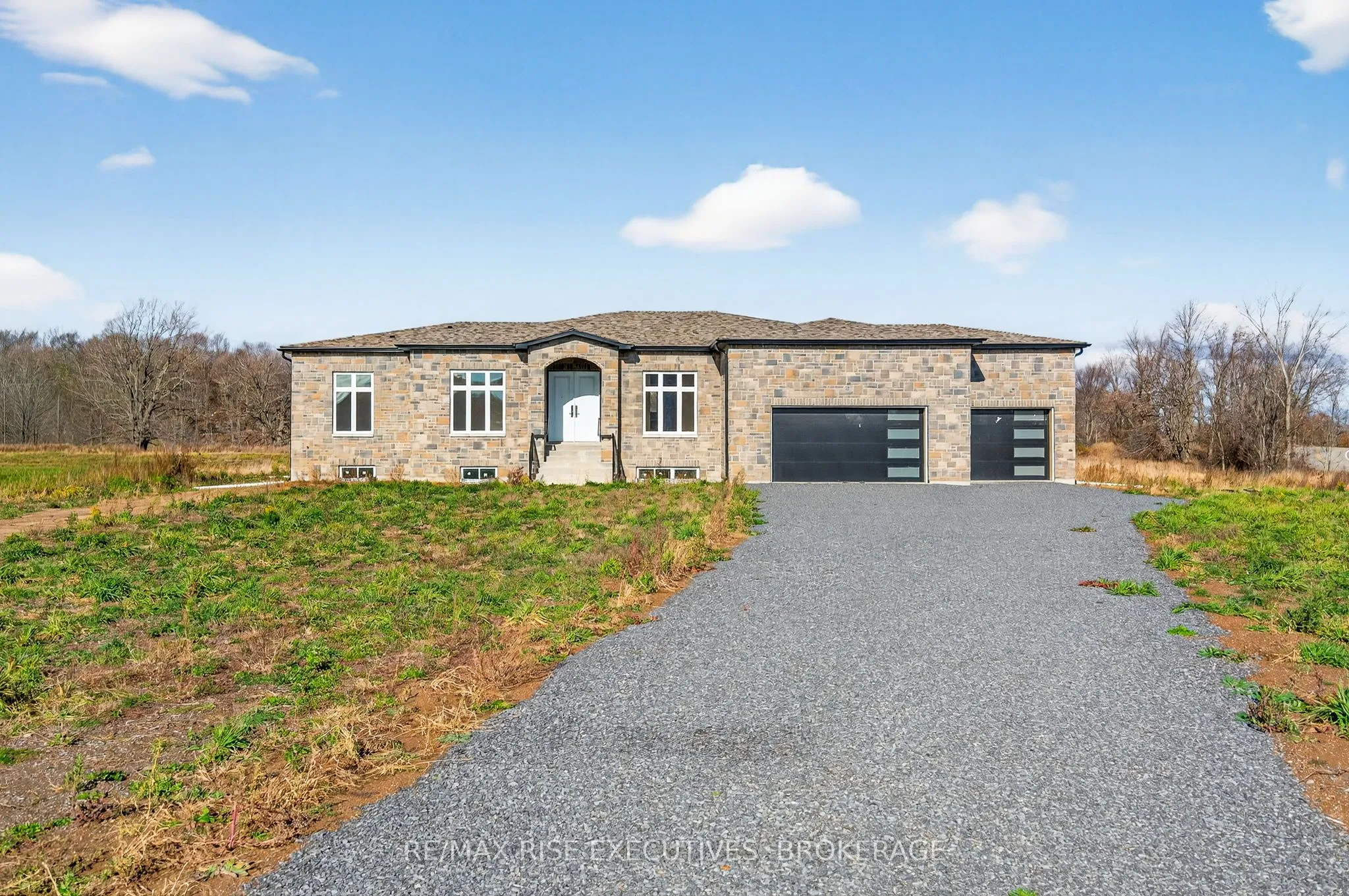 138 Hineman Street, ON K7L 0G2