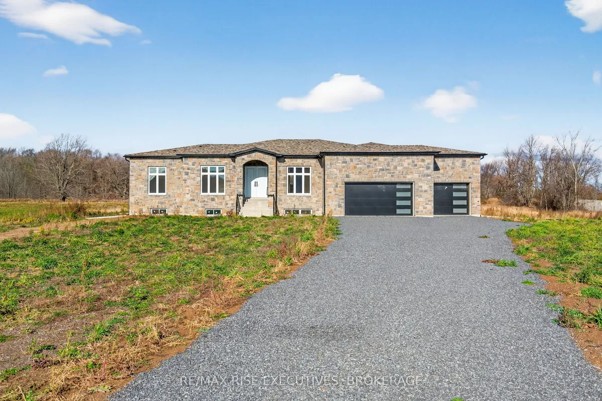 138 Hineman Street, ON K7L 0G2