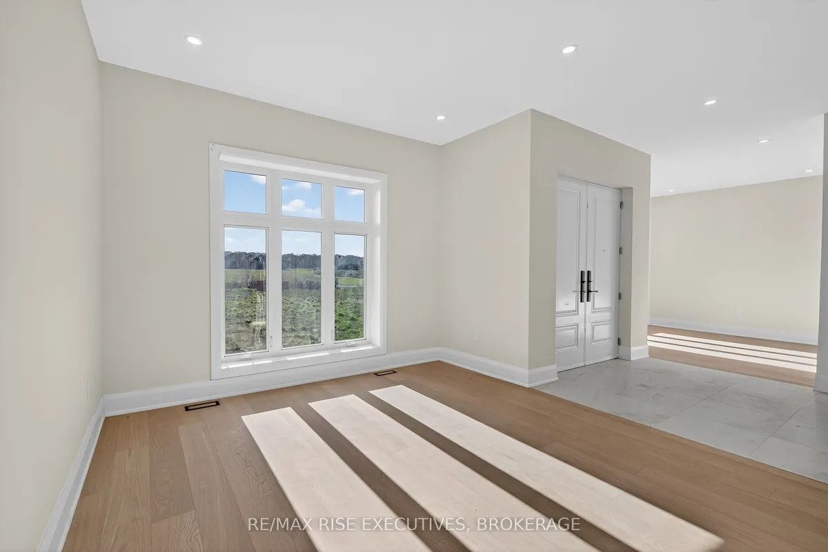 138 Hineman Street, ON K7L 0G2