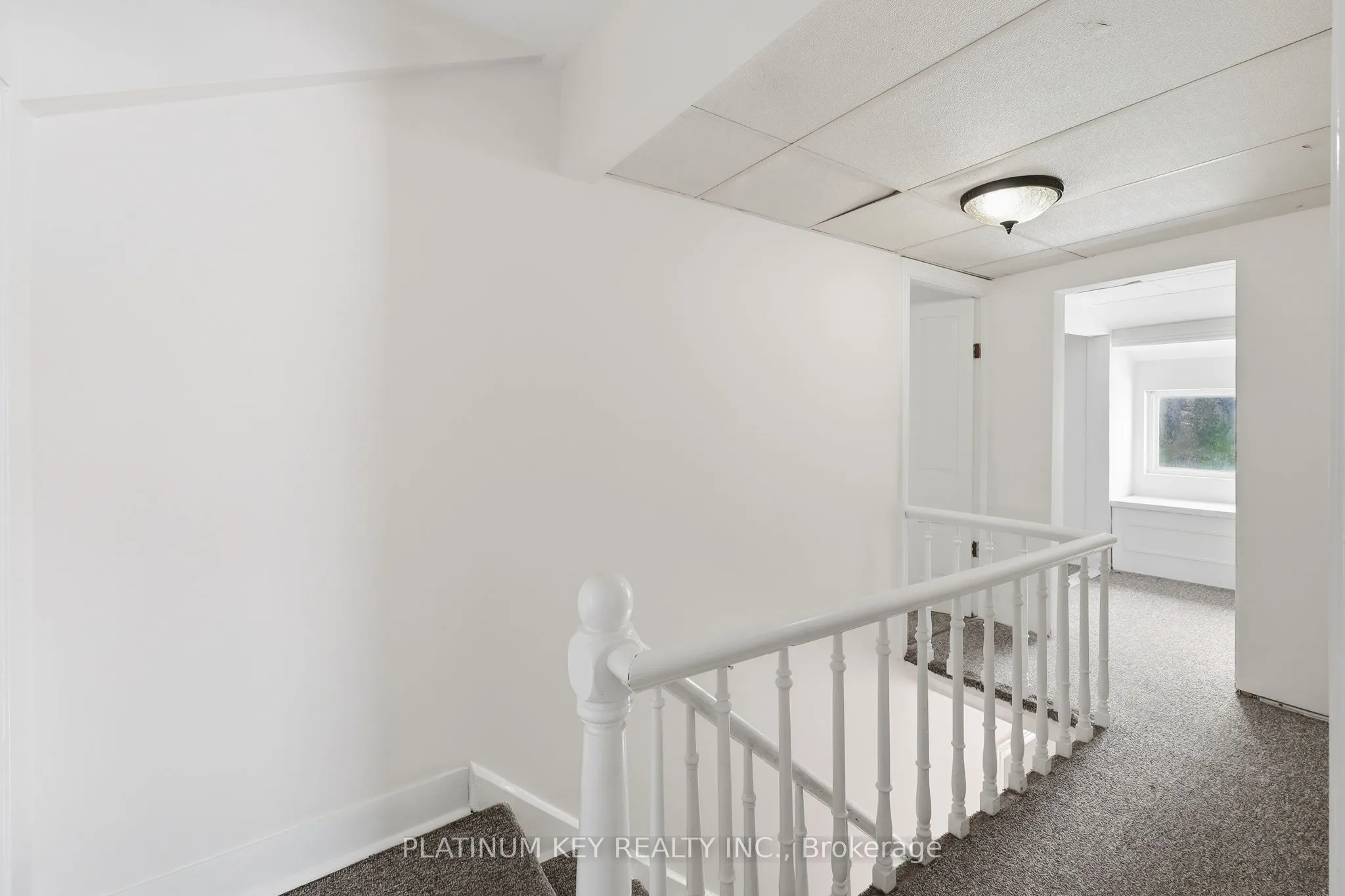 202 Thames Street, ON N5C 3E4