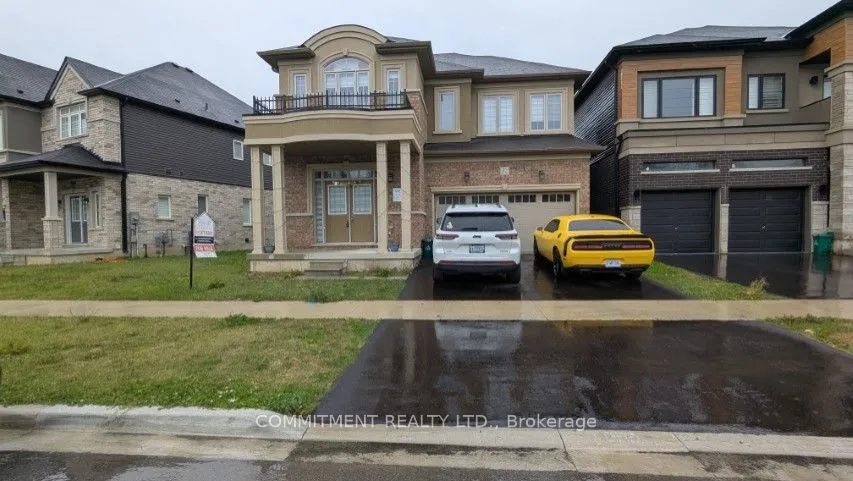 32 Stauffer Road, ON M6A 1N3