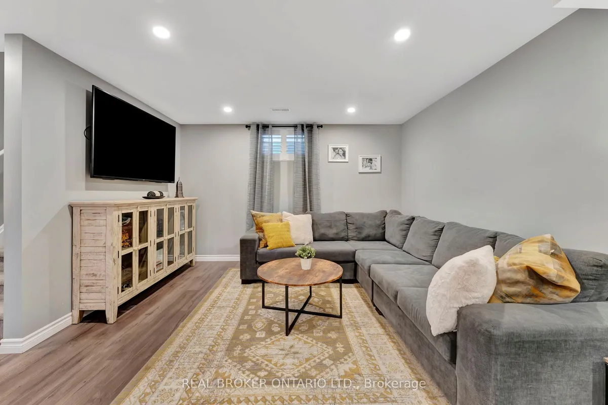 3 Crawford Place, ON N3L 0A6