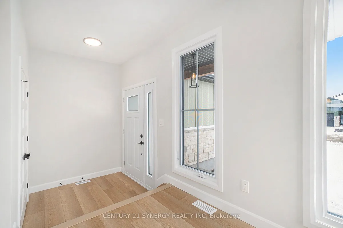 64 HELEN Street, ON K0A 1R0