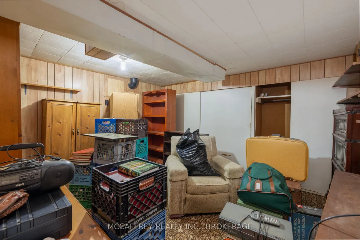 174 Thomas Street, ON K7R 2H5