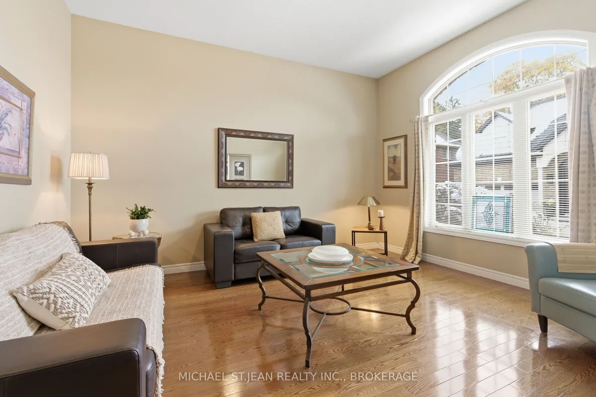 195 Wilson Street, ON L9G 1N4