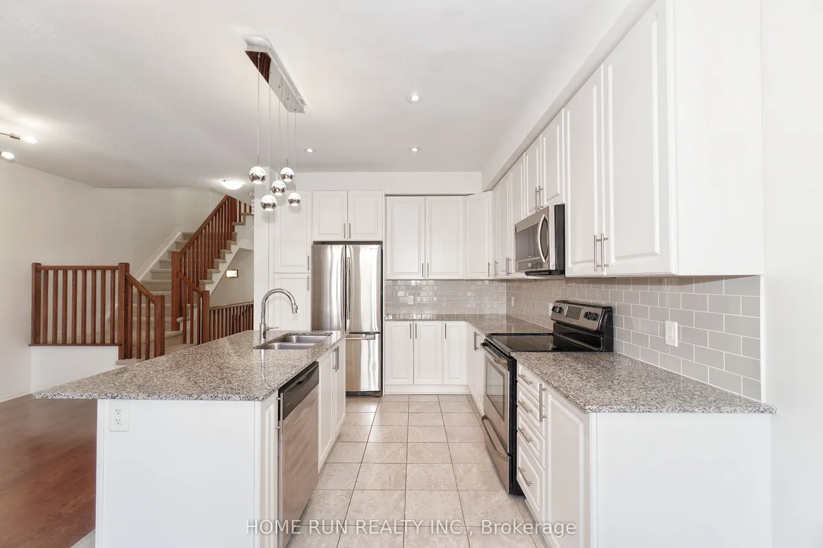 118 Overberg Way, ON K2S 0V9