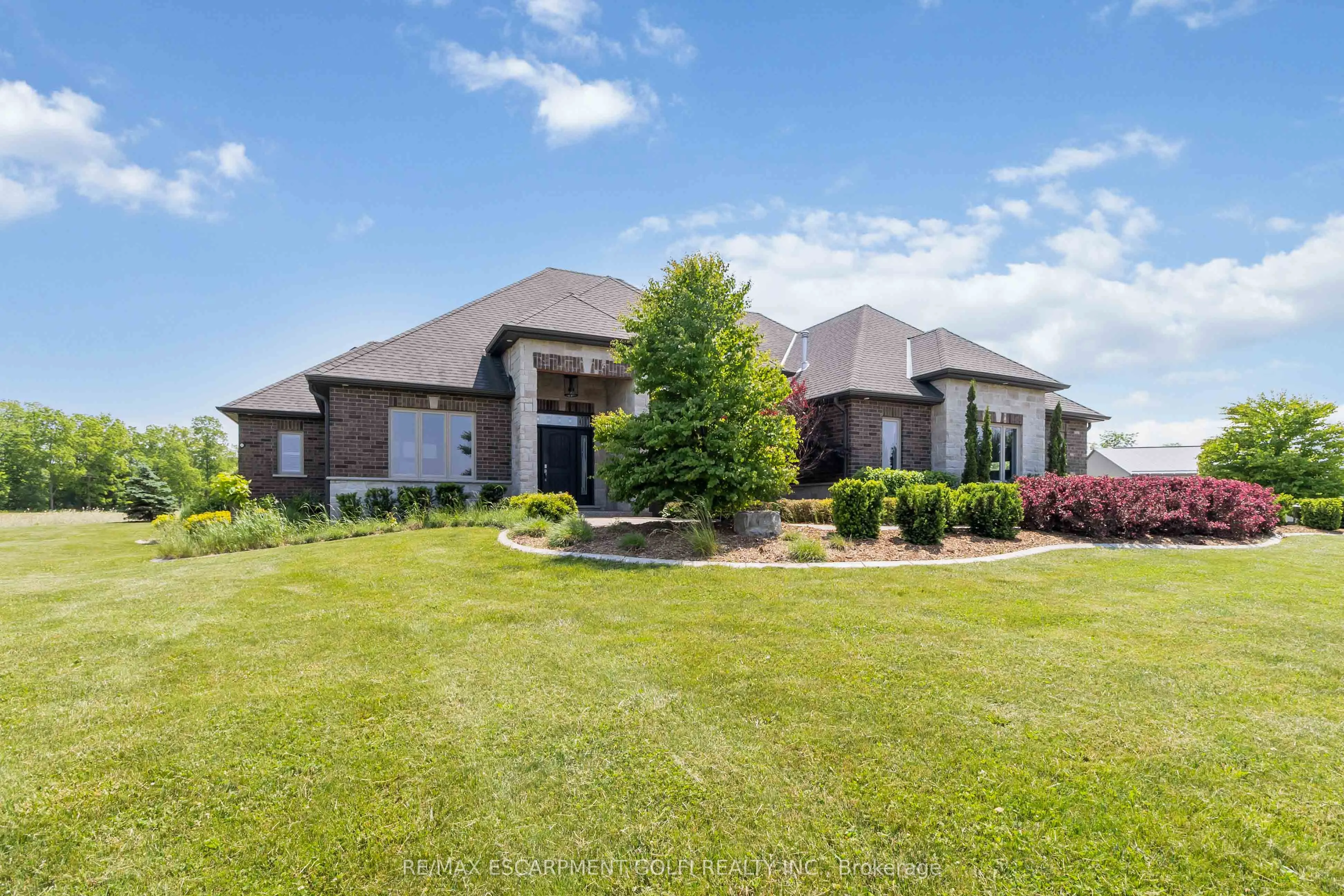 407 MCBAY Road, ON N3T 5L4