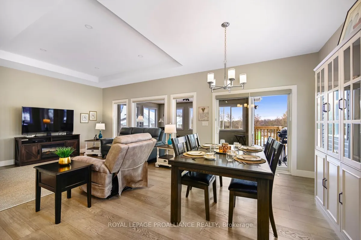 11 Ben TeKamp Terrace, ON K6V 0E8