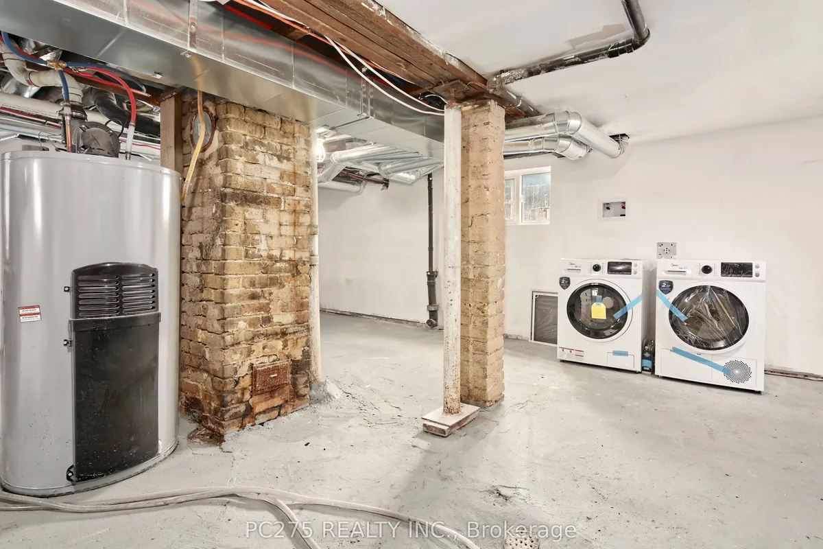 272 Vidal Street, ON N7T 2T7